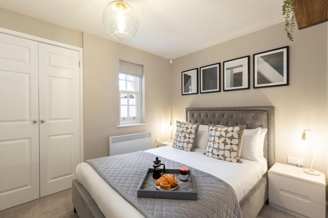 צ'לטנהם Elliot Oliver - 2 Bedroom Garden Apartment With Parking מראה חיצוני תמונה